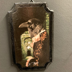 Médaillon anthropomorphique rectangle par John Byron - Raven crypt - Corbeau