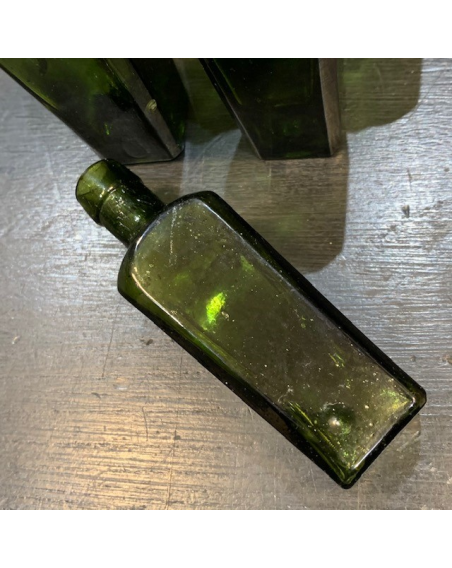 Fiole verte - Ancien flacon de pharmacie