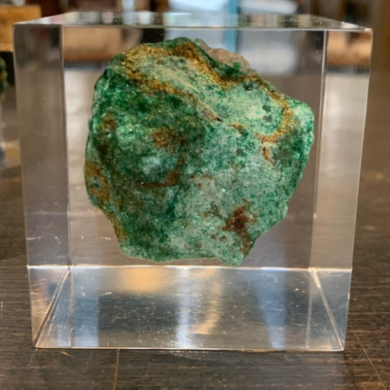 Inclusion minérale - Fuchsite