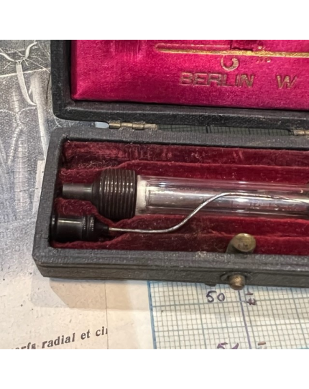 Antique hypodermic syringe of PRAVAZ - End of the 19th