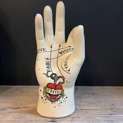 Main en porcelaine tatouée    LBM  (TJP0028)