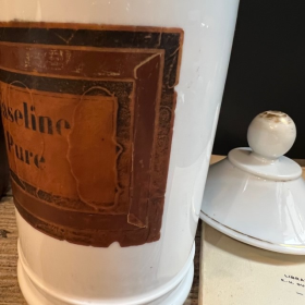 19th century earthenware pharmacy jar - Pure Vaseline
