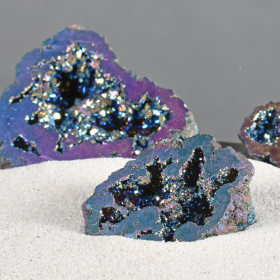 Iridescent quartz geode - Medium model