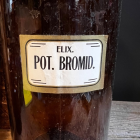 Potassium Bromide Elixir - Antique and large brown English pharmacy bottle