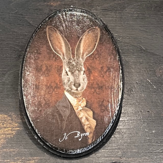 Anthropomorphic oval wooden Medallion by John Byron - Aristo'Hare