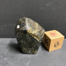 Pierre de Labradorite de Madagascar ML123