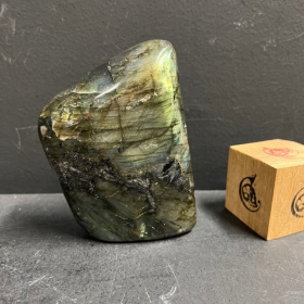 Pierre de Labradorite de Madagascar ML82