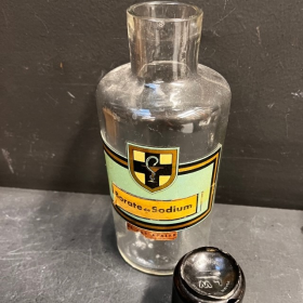 Sodium Borate - Antique pharmacy bottle with bakelite cap