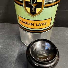 Kaolin lavé - Ancien flacon de pharmacie avec bouchon en bakélite