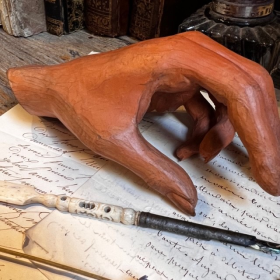 Hand sculpture by Jacqueline MARS - 1956 (Signed by the artist's hand)