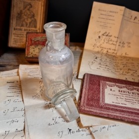 Flacon compte-goutte en verre blanc - Apothicaire - Pharmacie