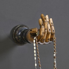 19th-century Victorian style mannequin hand - For hanging or standing