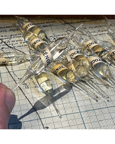 Antique ampoule for hypodermic injection - Histogénol (circa 1900)