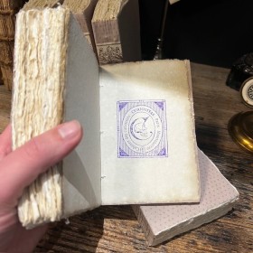 Cahier Livre décati de la Maison Merci Louis - Modèle Fleur de Lys