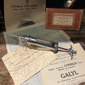 Antique syringe for dental...