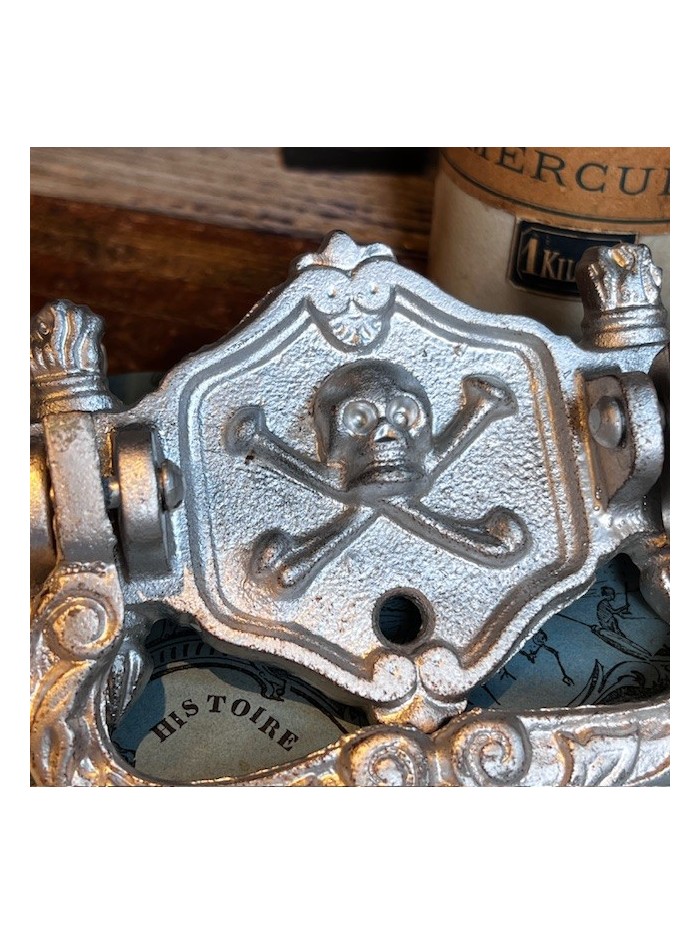 Antique Coffin handle - Skull and crossbones 1900/1930 Antique Coffin handle - Skull and crossbones 1900/1930