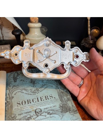 Antique Coffin handle - Skull and crossbones 1900/1930