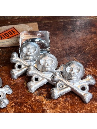 Antique Skull and crossbones - Accessory for coffin - 1900/1930