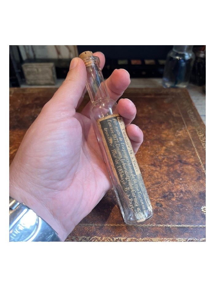 Eau des Carmes Déchaussées Boyer - Antique pharmacy bottle -Apothecary Eau des Carmes Déchaussées Boyer - Antique pharmacy bottle -Apothecary