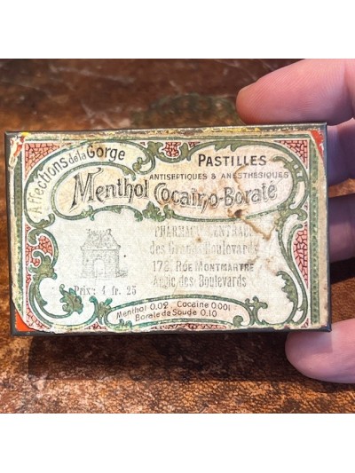 Boîte de pastilles à la...
