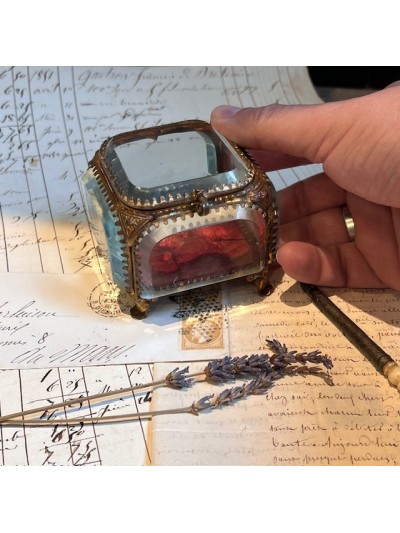 Boite reliquaire du XIXème siècle - Coffret à bijoux