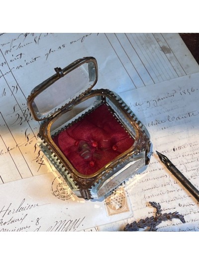 Boite reliquaire du XIXème siècle - Coffret à bijoux
