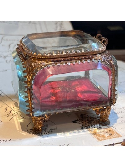 Boite reliquaire du XIXème siècle - Coffret à bijoux