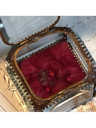 Boite reliquaire du XIXème siècle - Coffret à bijoux