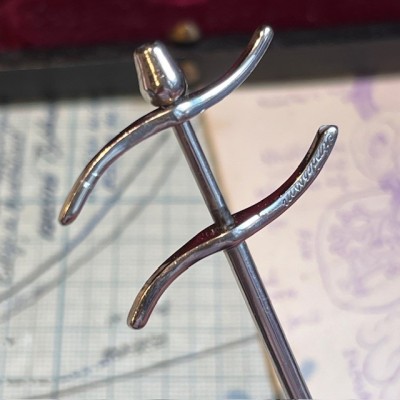 Needle - Dr. Léon Finelle's trocar in its case - Early 20th century
