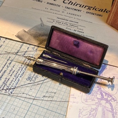 Antique hypodermic syringe of PRAVAZ - End of the 19th