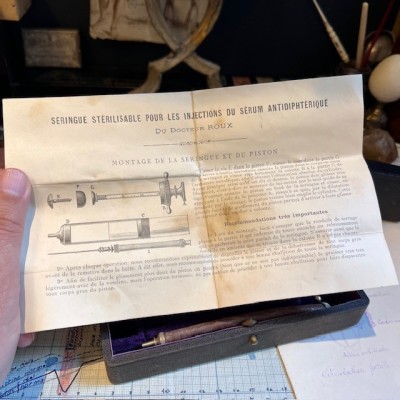 Syringe for antidiphteria serum - Dr Roux's method - XXth century
