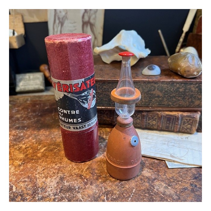 Armand Vaast 's nasal spray - Oil sprayer - Antique remedy Armand Vaast 's nasal spray - Oil sprayer - Antique remedy