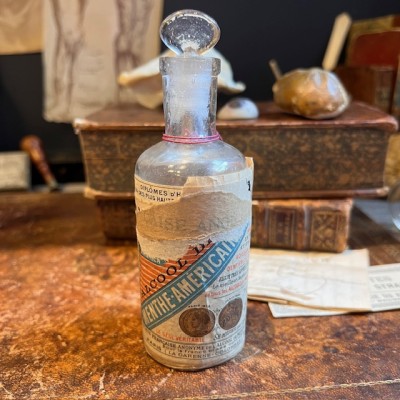 Alcool de menthe Américaine - Flacon ancien de pharmacie