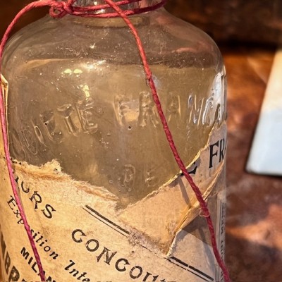 Alcool de menthe Américaine - Flacon ancien de pharmacie