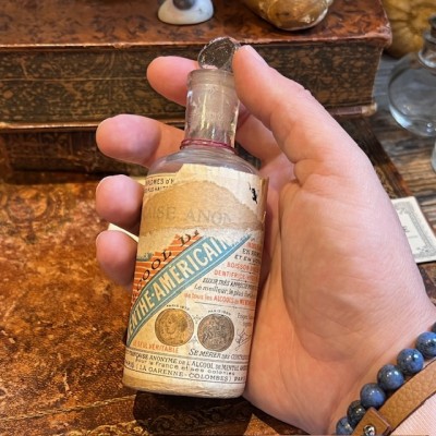 Antique American mint alcohol bottle - Pharmacy bottle