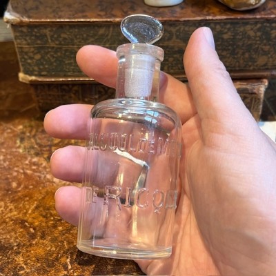 Alcool de menthe de RICQLES - Flacon ancien de pharmacie
