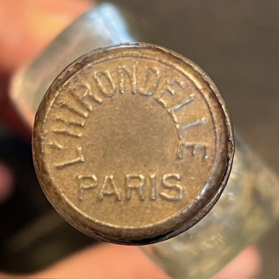 Hirondelle fine vaseline oil - Antique pharmacy bottle - Apothecary