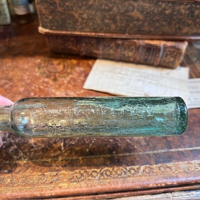 Eau des Carmes Déchaussées Boyer - Antique pharmacy bottle -Apothecary