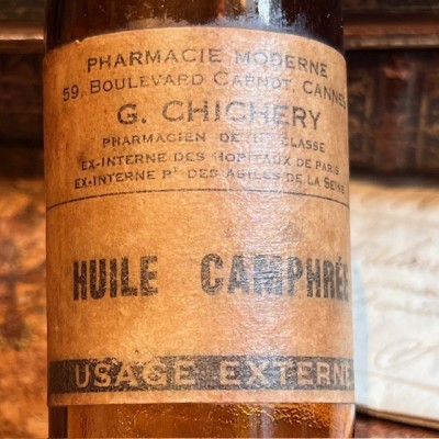 Huile camphrée - Camphor oil - Antique pharmacy bottle - Apothecary