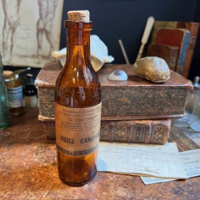 Huile camphrée - Camphor oil - Antique pharmacy bottle - Apothecary