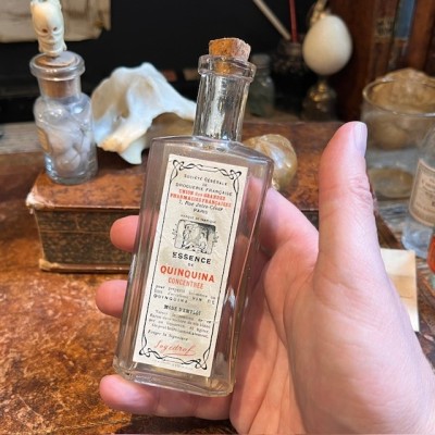 Quinquina Essence - Marseille - Antique pharmacy bottle - Apothecary