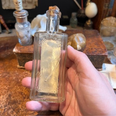 Quinquina Essence - Marseille - Antique pharmacy bottle - Apothecary
