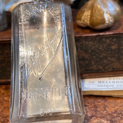 Quinquina Essence - Marseille - Antique pharmacy bottle - Apothecary