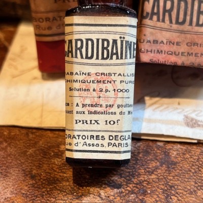 Cardibain - Ouabain - POISON - Antique pharmacy bottle - Apothecary