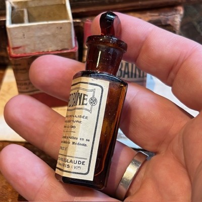 Cardibain - Ouabain - POISON - Antique pharmacy bottle - Apothecary