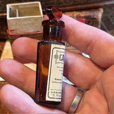 Cardibain - Ouabain - POISON - Antique pharmacy bottle - Apothecary