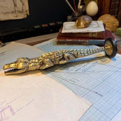 Reflex hammer - BAYER - Neurological hammer - Brass crocodile