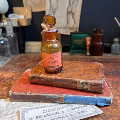 Soothing balm - Antique pharmacy bottle - Apothecary