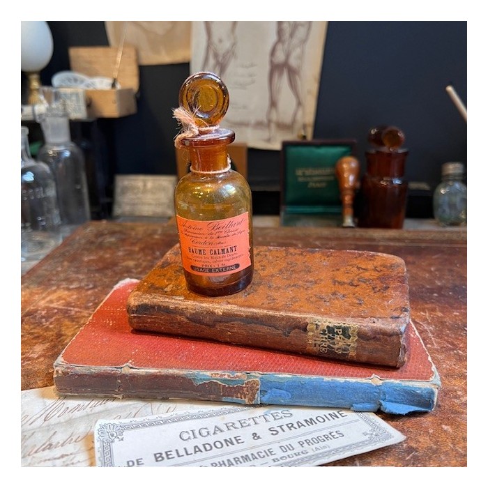 Soothing balm - Antique pharmacy bottle - Apothecary