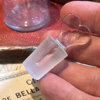 Antique glass dropper in white glass - Apothecary - Pharmacy